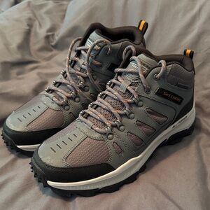 Skechers Men's Black and Gray Athletic Shoes-New, never worn